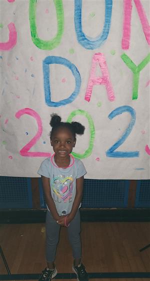 Kindergarten students takes a picture